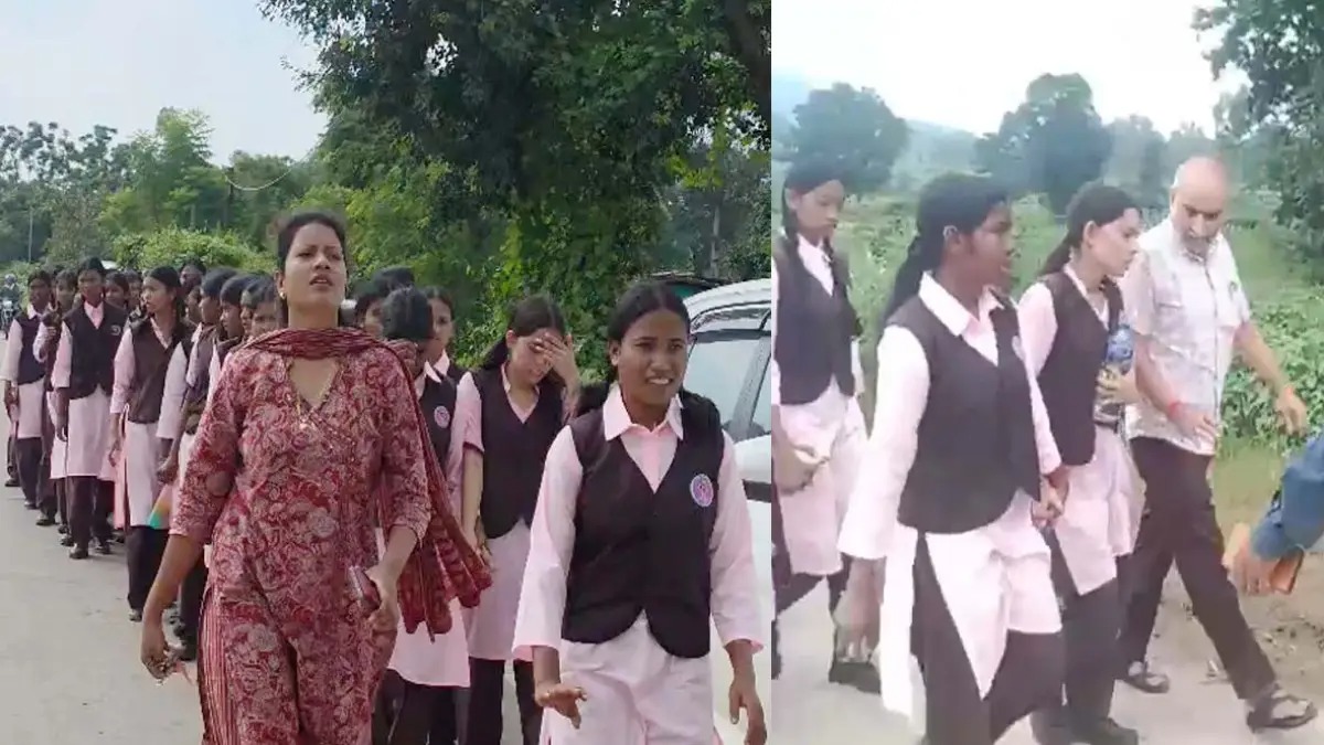 एकलव्य स्कूल छात्राएं कलेक्टर